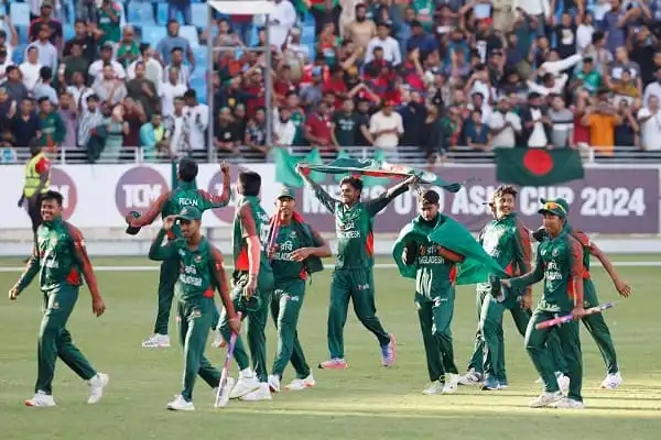 বাংলাদেশ ক্রিকেট দল বিশ্বকাপের পর উল্লাসে মেতে উঠেছে. Channel i News - চ্যানেল আই নিউজ