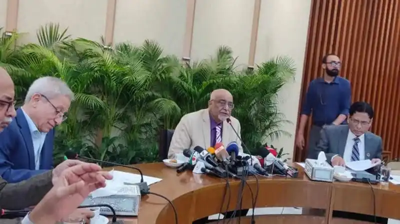 অর্থনৈতিক বিষয়ে আলোচনা করছেন বাংলাদেশের অর্থনীতিবিদরা. Channel i News - চ্যানেল আই নিউজ