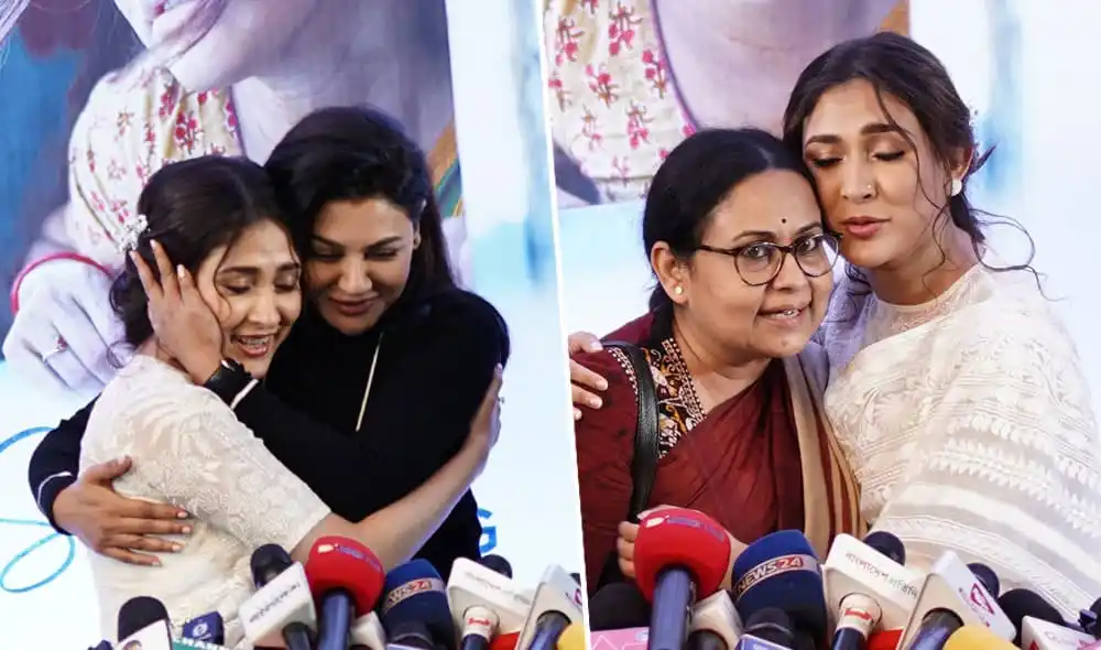 মেহজাবীন, মিমি ও জয়া একত্রে শুভেচ্ছা বিনিময় করছেন. Channel i News - চ্যানেল আই নিউজ