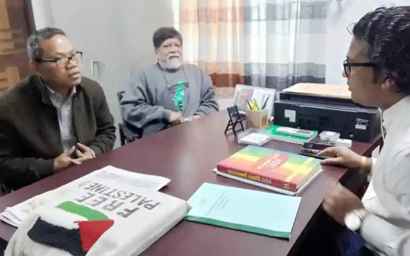 মাইকেল চাকমার গুমের অভিযোগ জমা দেওয়ার জন্য ট্রাইব্যুনালে সাক্ষ্য দিচ্ছেন. Channel i News - চ্যানেল আই নিউজ
