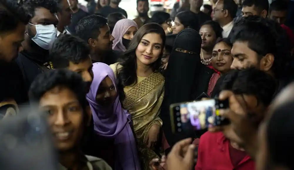 প্রিয় মালতীর সঙ্গে দর্শকদের সাক্ষাৎ, চ্যানেল আই অনলাইন. Channel i News - চ্যানেল আই নিউজ