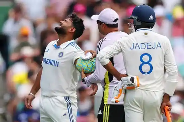 বাংলাদেশের ক্রিকেটার পান্টের মুখে ব্যথা, মাঠে আহত. Channel i News - চ্যানেল আই নিউজ