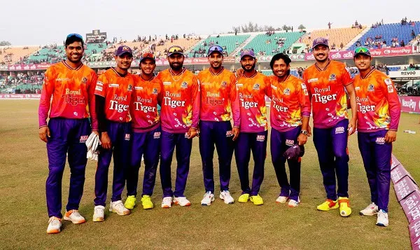 বাংলাদেশ ক্রিকেট দলের খেলোয়াড়রা মাঠে প্রস্তুত, নতুন খেলোয়াড়ের সাথে।. Channel i News - চ্যানেল আই নিউজ