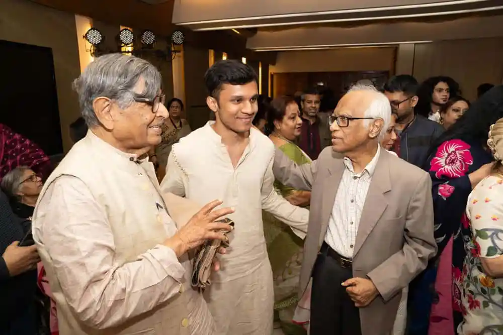 চ্যানেল আই অনলাইন জলতরঙ্গের অনুষ্ঠানে অতিথি ও দর্শকদের মিলনমেলা. Channel i News - চ্যানেল আই নিউজ