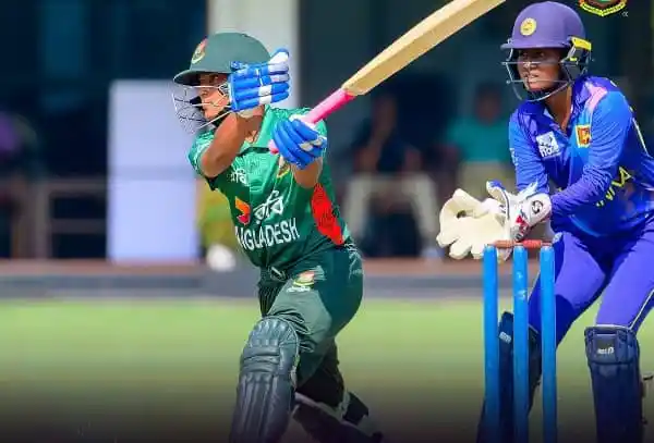 বাংলাদেশ ও শ্রীলঙ্কার ক্রিকেট ম্যাচে ব্যাটসম্যান ও উইকেটরক্ষক খেলোয়াড়ের দৃশ্য. Channel i News - চ্যানেল আই নিউজ