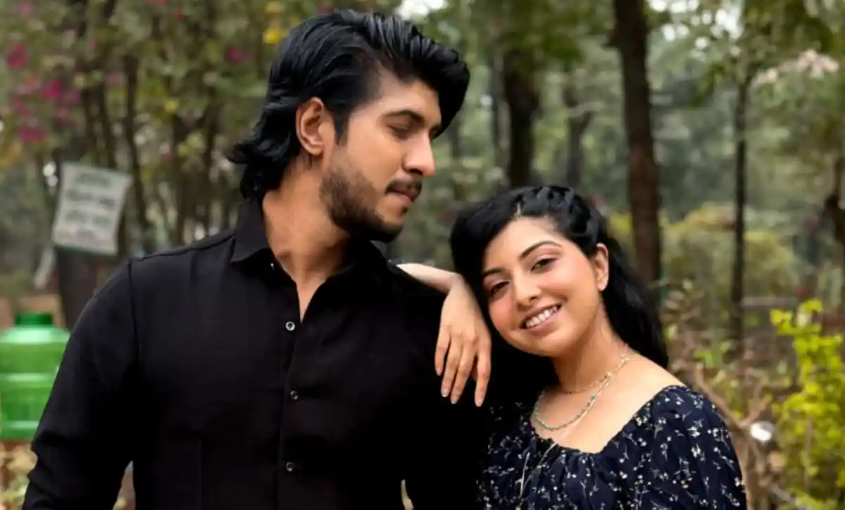 তৌসিফ ও পড়শী নাটকের দৃশ্যে প্রেমের মুহূর্তে. Channel i News - চ্যানেল আই নিউজ