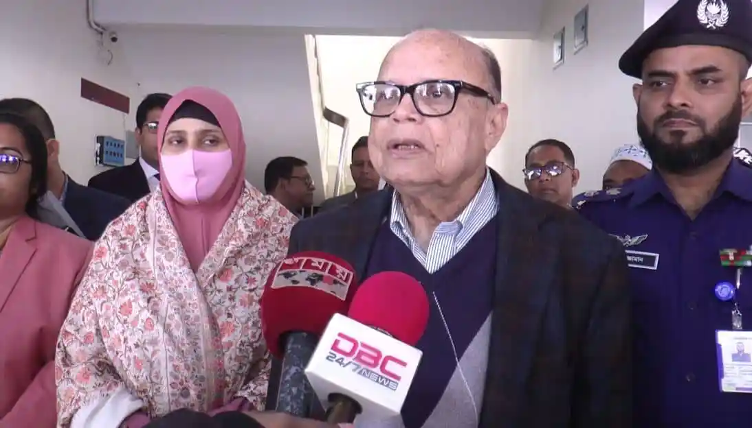 বাংলাদেশের অর্থমন্ত্রী সাংবাদিকদের সঙ্গে কথা বলছেন।. Channel i News - চ্যানেল আই নিউজ