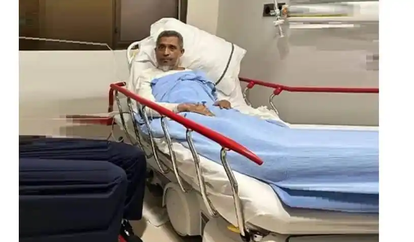 হাসপাতালে অসুস্থ লুৎফুজ্জামান বাবর শয্যায় শুয়ে আছেন. Channel i News - চ্যানেল আই নিউজ