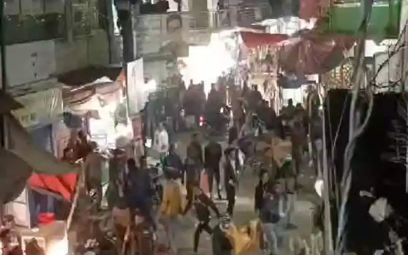 গোপালগঞ্জে বিএনপির দুই পক্ষের সংঘর্ষ ও ভাঙচুরের ছবি. Channel i News - চ্যানেল আই নিউজ