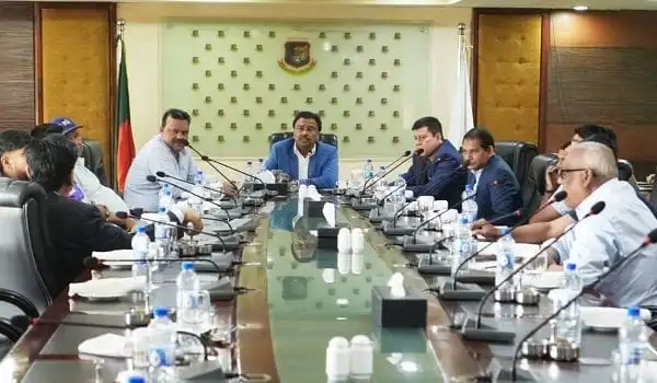 বাংলাদেশের সরকারি কর্মকর্তাদের গুরুত্বপূর্ণ বৈঠক চলমান. Channel i News - চ্যানেল আই নিউজ