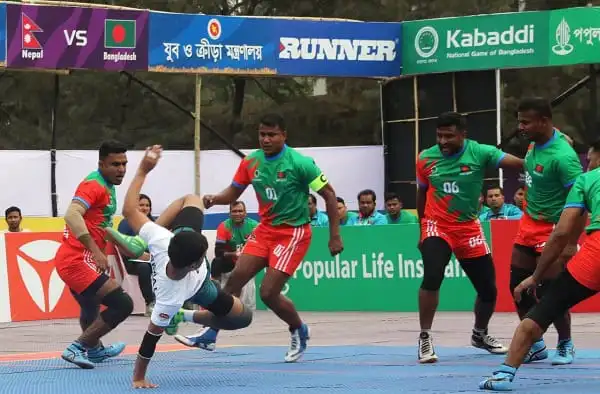বাংলাদেশ ও নেপালের কাবাডি ম্যাচের উত্তেজনাপূর্ণ দৃশ্য. Channel i News - চ্যানেল আই নিউজ