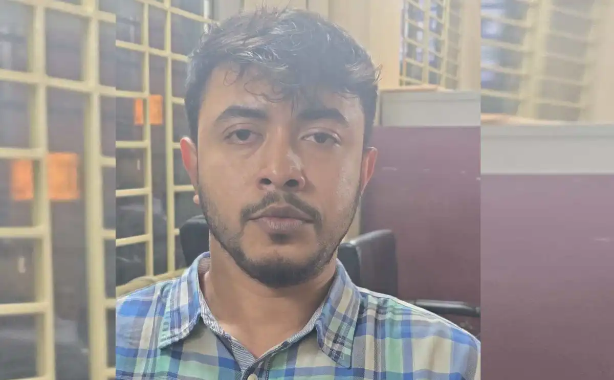 ব্র্যাক বিশ্ববিদ্যালয়ের ছাত্রলীগের সভাপতির ছবি, গ্রেপ্তার. Channel i News - চ্যানেল আই নিউজ