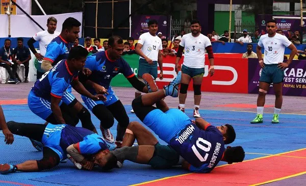 বাংলাদেশ ও ভারতের কাবাডি ম্যাচের উত্তেজনাপূর্ণ দৃশ্য. Channel i News - চ্যানেল আই নিউজ