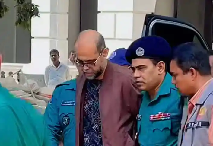 আতিকসহ ৬ আওয়ামী লীগ নেতাকে কারাগারে পাঠানো হচ্ছে. Channel i News - চ্যানেল আই নিউজ