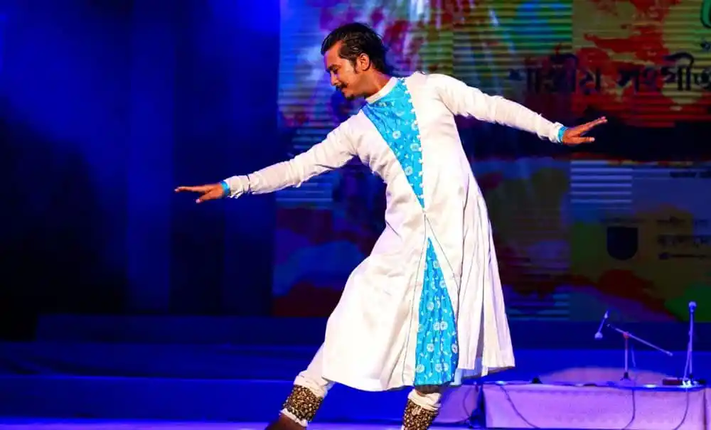 শাস্ত্রীয় সংগীত ও নৃত্য পরিবেশনায় এক নৃত্যশিল্পী. Channel i News - চ্যানেল আই নিউজ