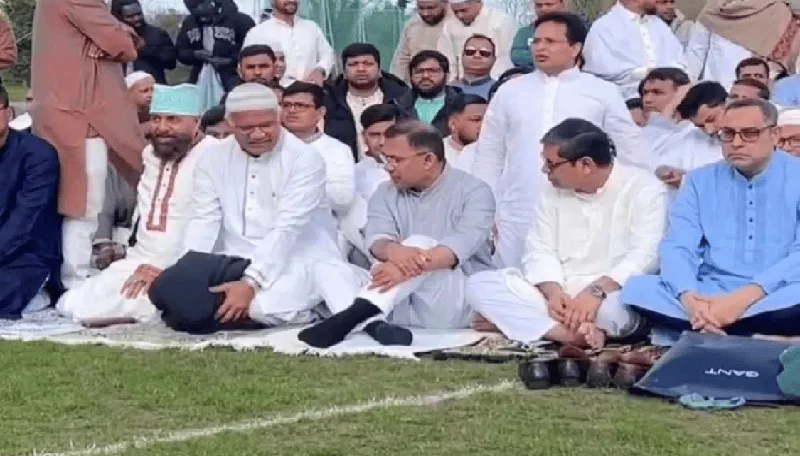 লন্ডনে ঈদের নামাজে অংশগ্রহণরত তারেক রহমান ও মুসল্লিরা. Channel i News - চ্যানেল আই নিউজ