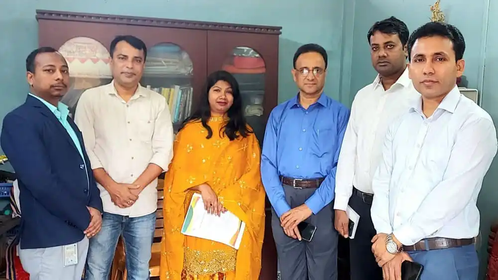তথ্য অধিদপ্তর পরিদর্শন দল মাগুরা অফিসে ছবি. Channel i News - চ্যানেল আই নিউজ
