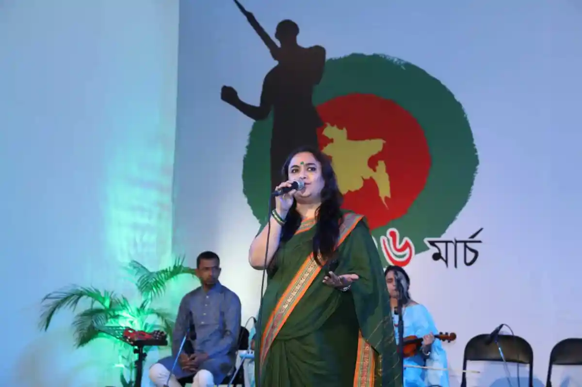 বাংলাদেশের সাংস্কৃতিক অনুষ্ঠানে নারী শিল্পীর পরিবেশনা. Channel i News - চ্যানেল আই নিউজ