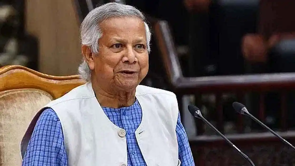 প্রধান উপদেষ্টা নারীদের গণতান্ত্রিক আন্দোলনে সম্মুখ সারিতে দেখানো হয়েছে. Channel i News - চ্যানেল আই নিউজ