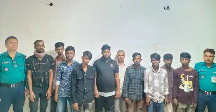 মোহাম্মদপুর থেকে ১০ জন গ্রেপ্তার, পুলিশি অভিযান. Channel i News - চ্যানেল আই নিউজ
