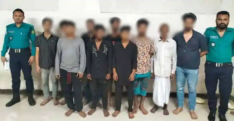 মোহাম্মদপুরে বিশেষ অভিযানে গ্রেপ্তার ১০ জনের ছবি. Channel i News - চ্যানেল আই নিউজ