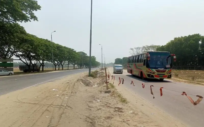 যমুনা সেতু দিয়ে যান চলাচল স্বাভাবিক, যানবাহন স্বাভাবিক গতিতে চলছে. Channel i News - চ্যানেল আই নিউজ
