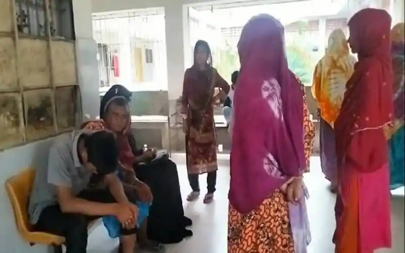প্রতিপক্ষের হামলায় নিহতের পরিবারের সদস্যরা শোকাহত. Channel i News - চ্যানেল আই নিউজ