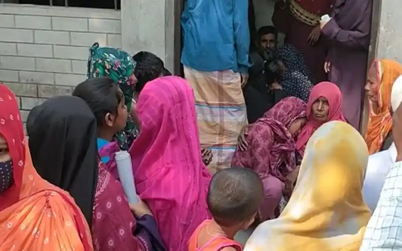 শ্রদ্ধাঞ্জলি ও শোক প্রকাশের জন্য মানুষের সমাগম. Channel i News - চ্যানেল আই নিউজ