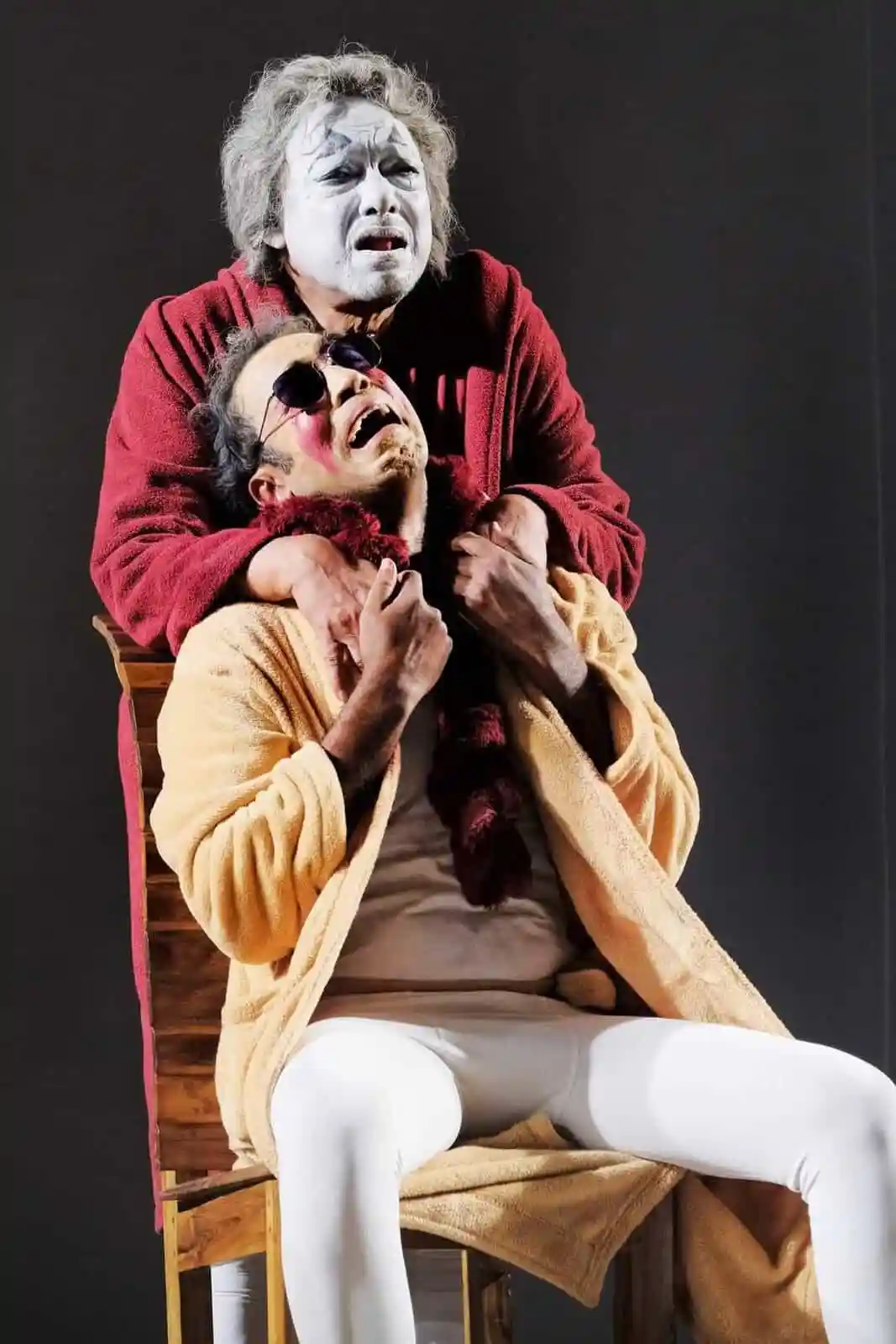 দুটি অভিনেতা নাট্যশিল্পের জন্য গভীর আবেগ প্রকাশ করছেন. Channel i News - চ্যানেল আই নিউজ