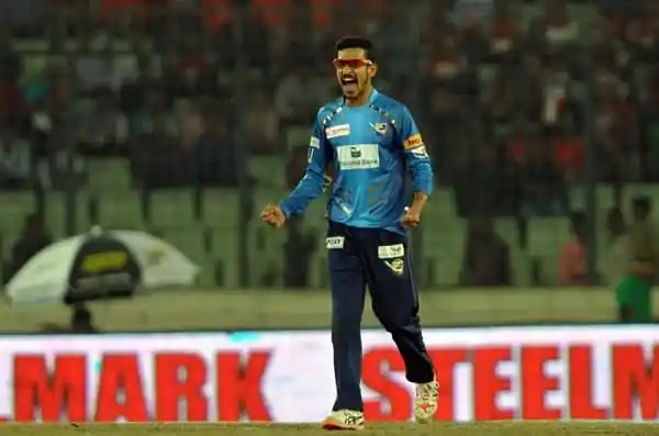 নাসির মাঠে ফিরে উল্লাসে ভাসছেন, বাংলাদেশ ক্রিকেট দলের খেলোয়াড়. Channel i News - চ্যানেল আই নিউজ