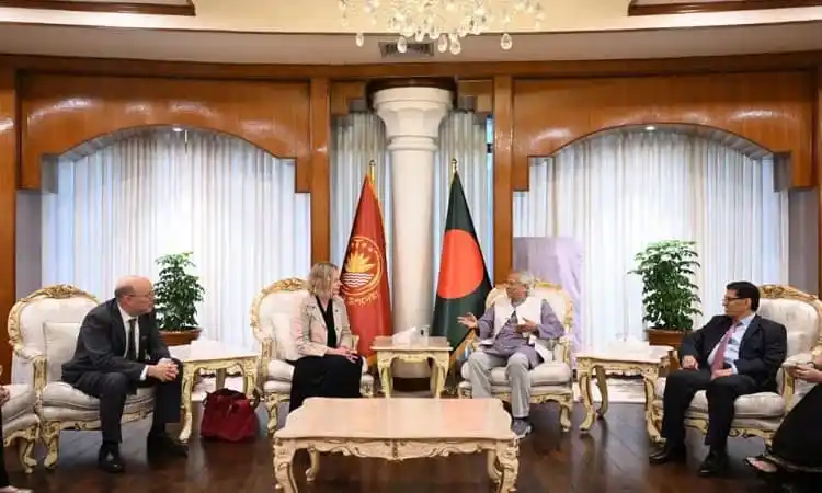যুক্তরাষ্ট্র ও বাংলাদেশের প্রতিনিধিরা আলোচনা করছেন. Channel i News - চ্যানেল আই নিউজ