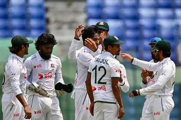 বাংলাদেশ ক্রিকেট দল জয়ের উদযাপন করছে, খেলোয়াড়রা আনন্দিত. Channel i News - চ্যানেল আই নিউজ