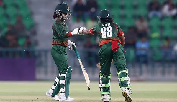 বাংলাদেশ ক্রিকেটাররা জ্যোতির ব্যাটে ঝড় তুলছেন. Channel i News - চ্যানেল আই নিউজ
