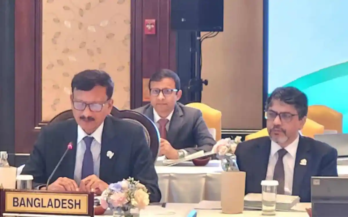 বাংলাদেশের প্রতিনিধিরা এফটিএ কার্যকরের ওপর আলোচনা করছেন. Channel i News - চ্যানেল আই নিউজ