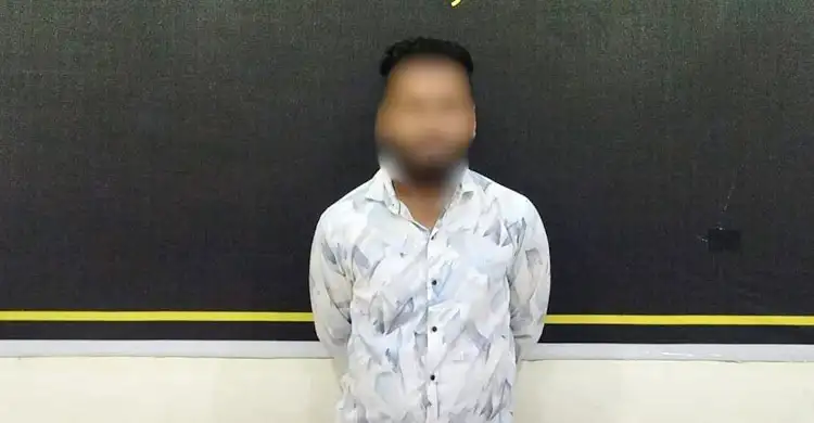 আসামি আল আমিন গ্রেপ্তার, পুলিশ হেফাজতে, ১৮ মামলার আসামি. Channel i News - চ্যানেল আই নিউজ