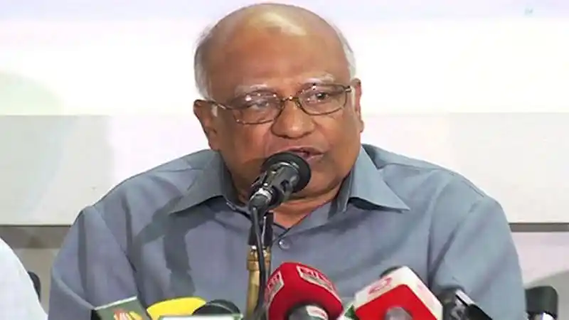 বিএনপি নেতা নির্বাচনী রোডম্যাপ নিয়ে সংবাদ সম্মেলনে বক্তব্য দিচ্ছেন. Channel i News - চ্যানেল আই নিউজ
