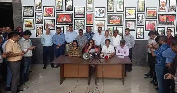 নেতৃবৃন্দের সমাবেশ ও সংবাদ সম্মেলন অনুষ্ঠিত হচ্ছে. Channel i News - চ্যানেল আই নিউজ