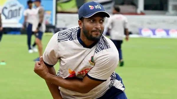 বাংলাদেশ ক্রিকেটার সাকিব আল হাসান মাঠে প্রশিক্ষণরত. Channel i News - চ্যানেল আই নিউজ