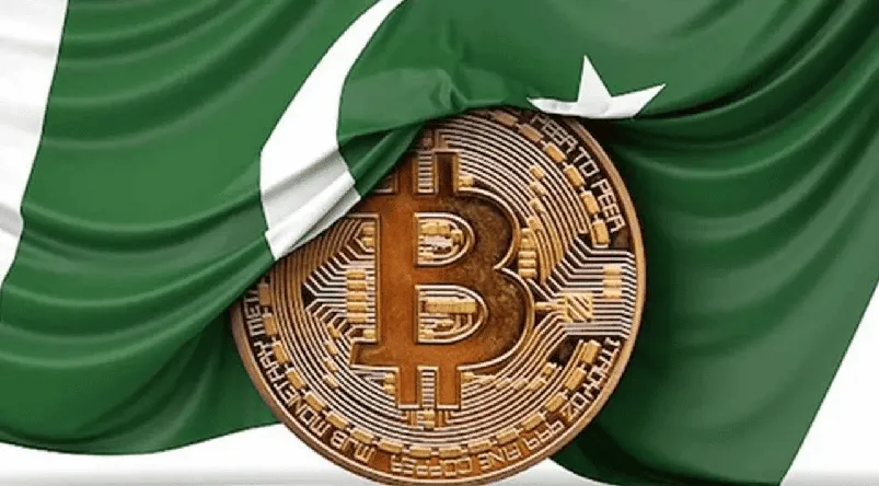 পাকিস্তানের পতাকার সাথে বিটকয়েনের ছবি, ক্রিপ্টোকারেন্সি আলোচনা. Channel i News - চ্যানেল আই নিউজ