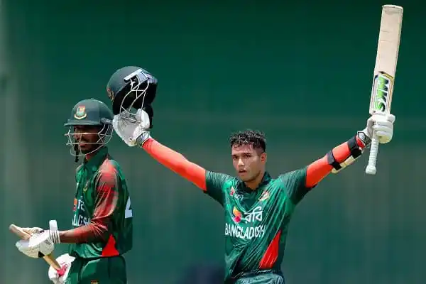 বাংলাদেশ ক্রিকেটার জাওয়াদ লঙ্কানদের বিপক্ষে জয় উদযাপন করছেন. Channel i News - চ্যানেল আই নিউজ