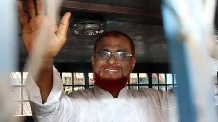 জামায়াত নেতা আজহার মুক্তি পেয়ে জনতার মাঝে শুভেচ্ছা জানাচ্ছেন. Channel i News - চ্যানেল আই নিউজ