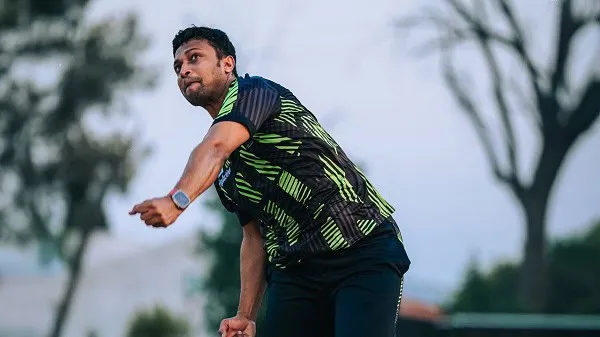 বাংলাদেশ ক্রিকেটার সাকিব আল হাসান ব্যাটিং করছেন. Channel i News - চ্যানেল আই নিউজ