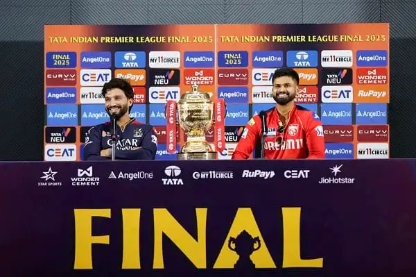 আইপিএল ফাইনাল ২০২৫ চ্যাম্পিয়ন দল ট্রফি নিয়ে সংবাদ সম্মেলন. Channel i News - চ্যানেল আই নিউজ