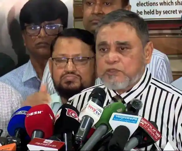 সিইসি নির্বাচন তারিখ জানাতে সাংবাদিকদের সঙ্গে কথা বলছেন. Channel i News - চ্যানেল আই নিউজ