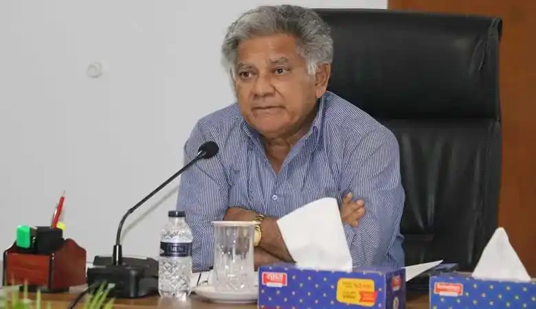 শ্রম উপদেষ্টা শ্রম আইন সংশোধনের বিষয়ে আলোচনা করছেন. Channel i News - চ্যানেল আই নিউজ