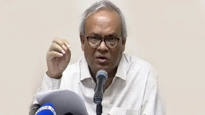 নেতা বক্তৃতা দিচ্ছেন, পত্রিকা পড়ছেন, সংবাদ সম্মেলনে. Channel i News - চ্যানেল আই নিউজ