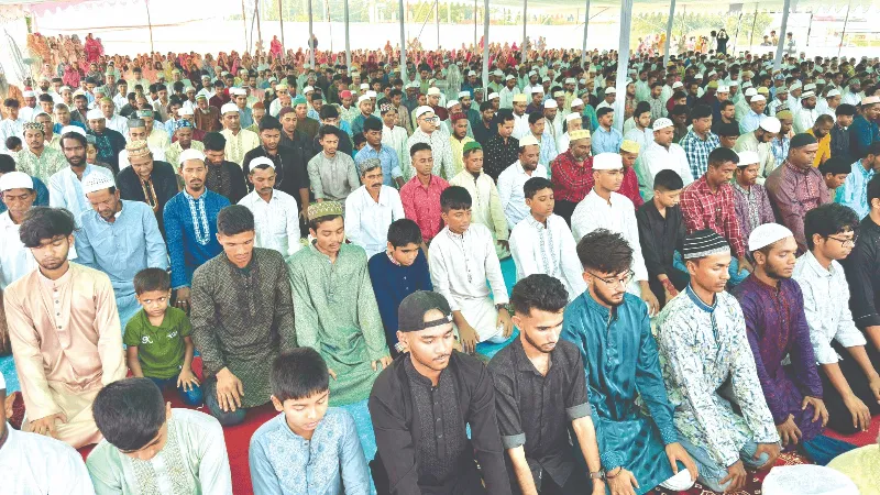 সারাদেশে ঈদ জামাতের জন্য মুসল্লিদের বিশাল সমাগম. Channel i News - চ্যানেল আই নিউজ