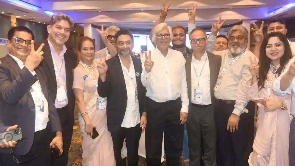 বিজিএমইএ নির্বাচনে ফোরাম জোটের জয়লাভ উদযাপন করছে বিজনেস নেতারা. Channel i News - চ্যানেল আই নিউজ