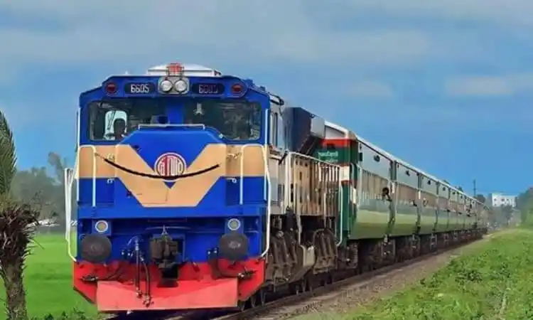 ঢাকা-রাজশাহী রুটে ট্রেন চলাচল স্বাভাবিক, দ্রুত ও নিরাপদ. Channel i News - চ্যানেল আই নিউজ
