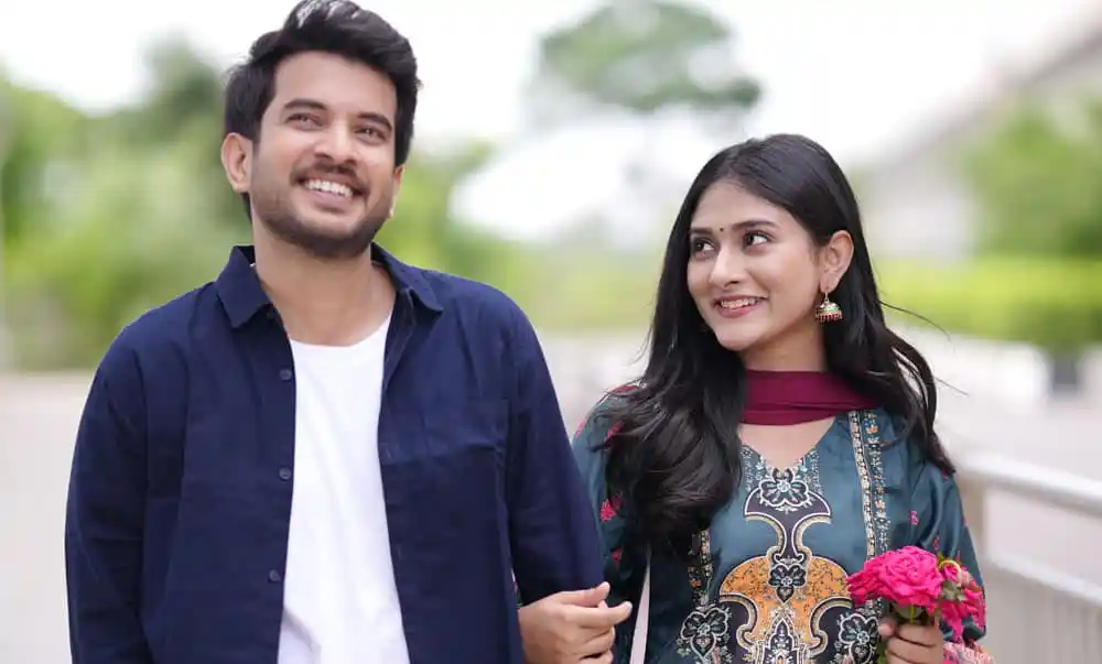 নতুন প্রেমের গল্পে মালাইকার নায়ক পার্থ শেখ ও তার প্রেমিকা. Channel i News - চ্যানেল আই নিউজ